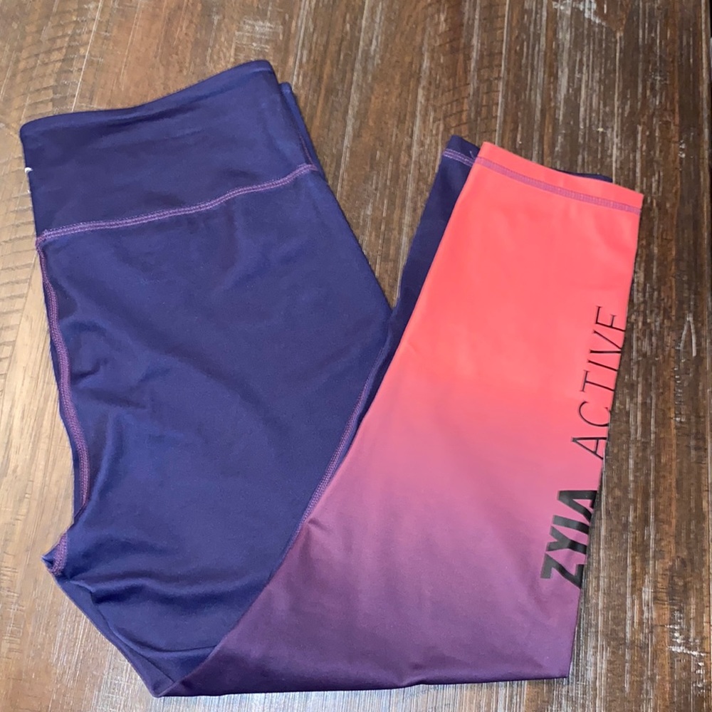 Zyia EUC logo ombré LNT